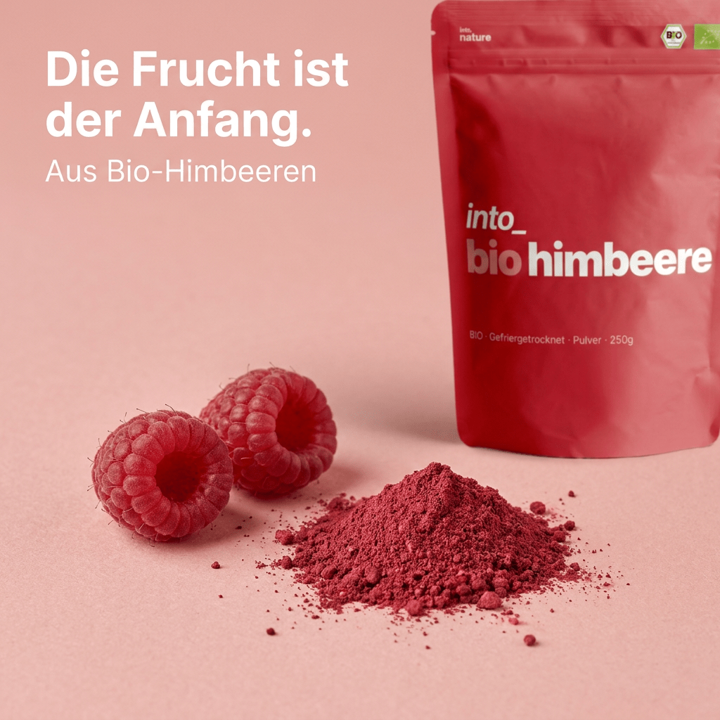 Bio-Himbeerpulver neben frischen Himbeeren - 100% natürlicher Ursprung