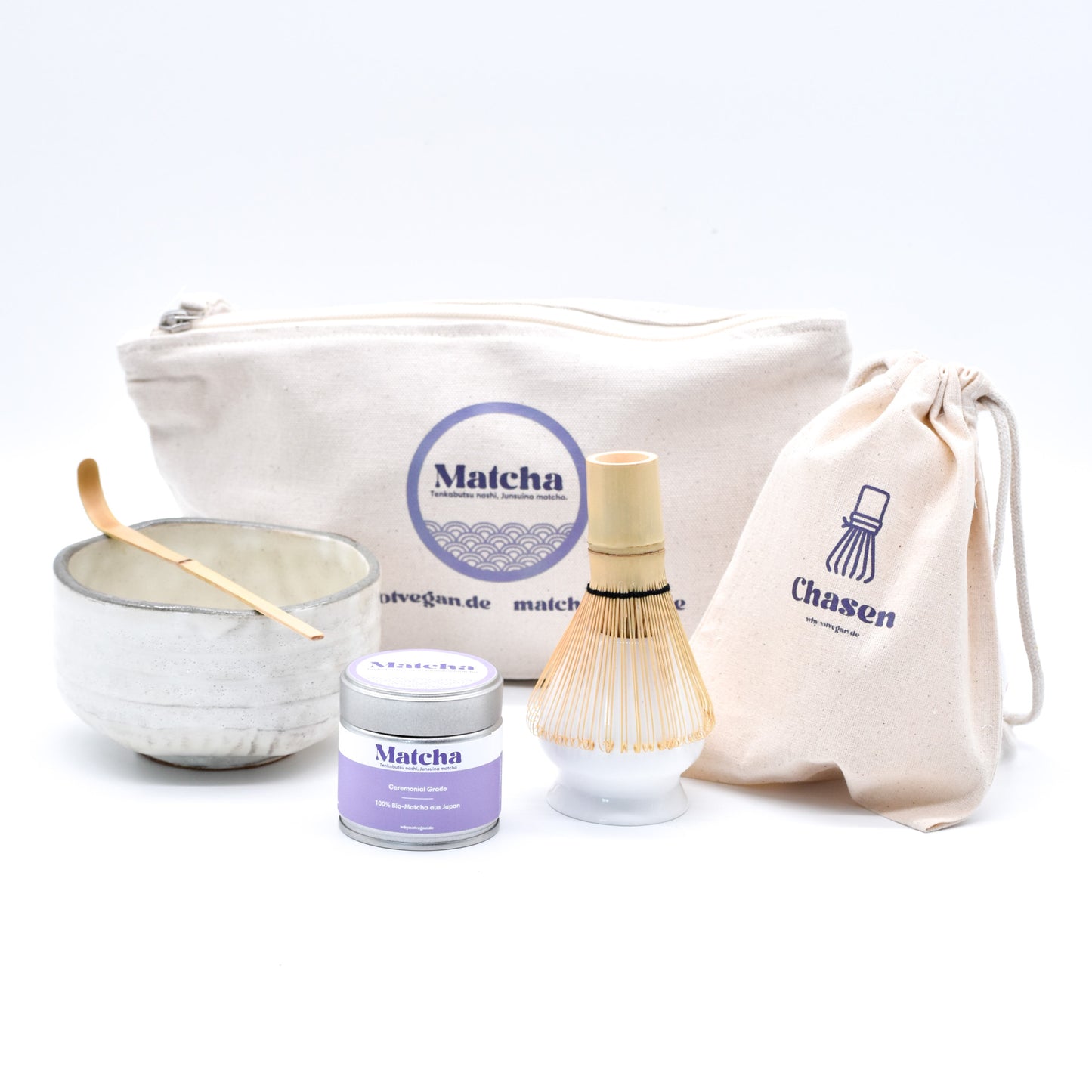 Bio Matcha-Set: Traditionelle Schale, Bambusbesen und Löffel – ideal für die perfekte Zubereitung von hochwertigem Ceremonial Matcha.